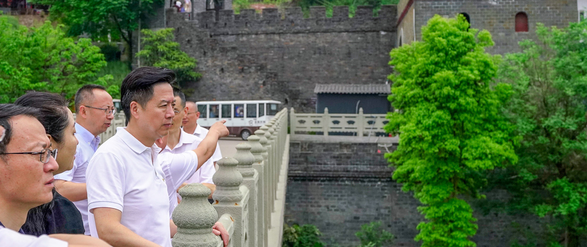 2019510103057800 ¼¯ÍÅÏòµ¼¶½²ì½ðÁú³¤³Ç¾°Çø½Úǰ×ÛºÏÊÂÇé