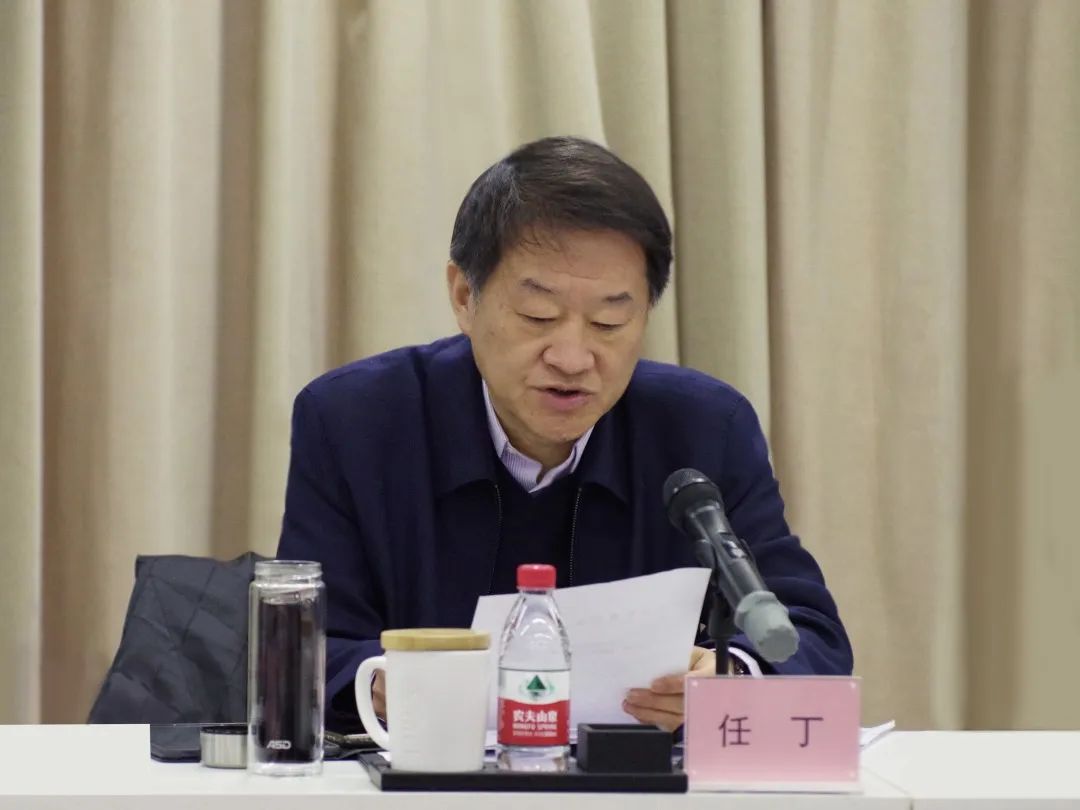 e147b70c-4204-4738-86b7-e7c56ee485f8 e147b70c-4204-4738-86b7-e7c56ee485f8