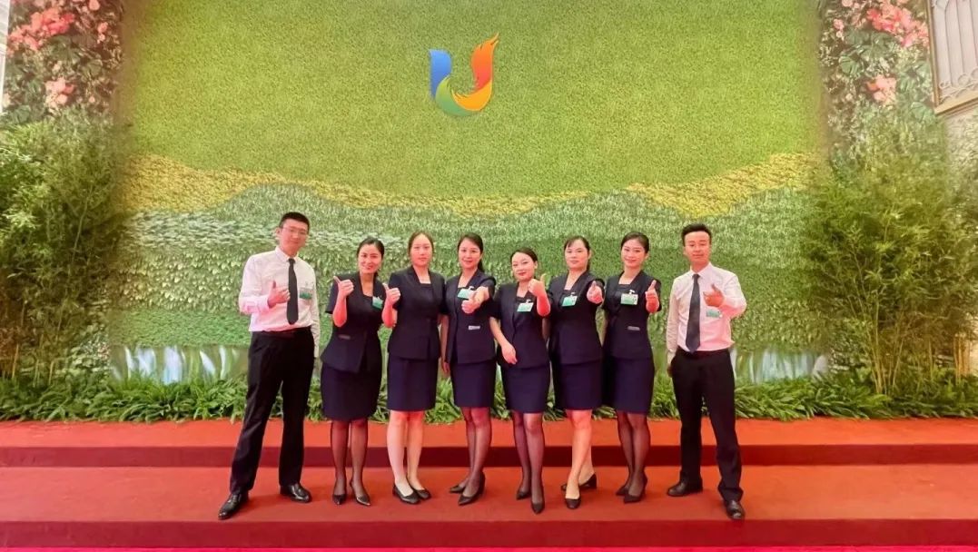 e8432a92-2545-4bd0-93ef-cc27ec29ba28 e8432a92-2545-4bd0-93ef-cc27ec29ba28