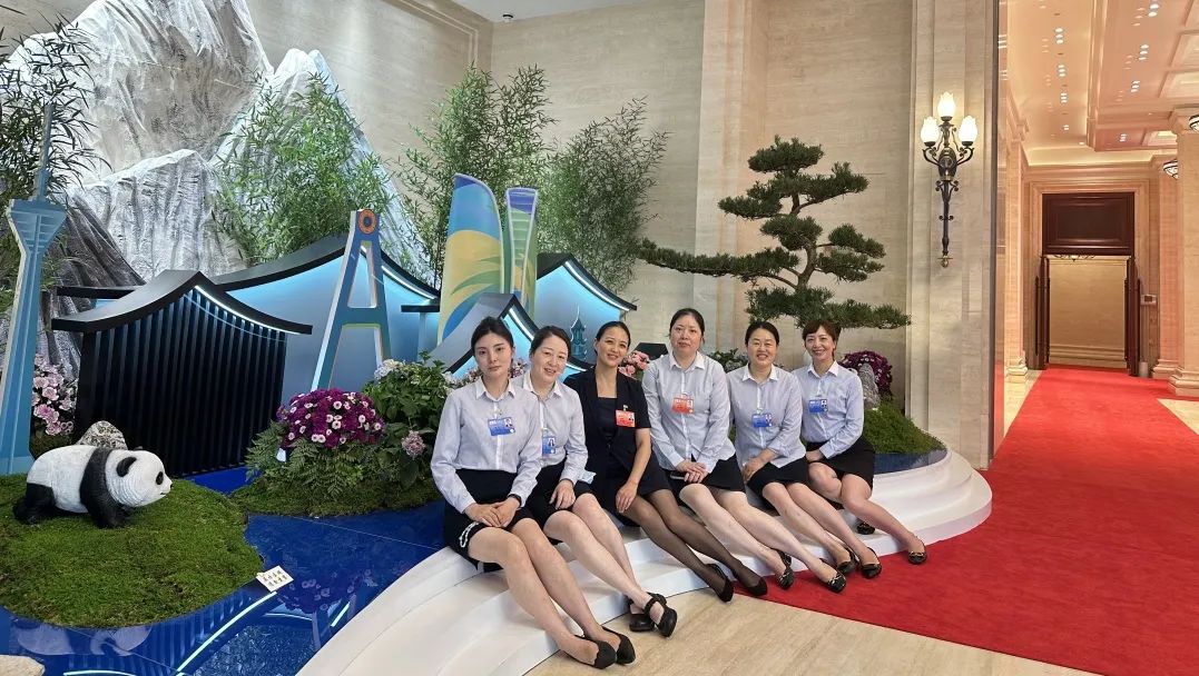 e8f09202-f599-477a-b1e8-fd30f1692708 e8f09202-f599-477a-b1e8-fd30f1692708