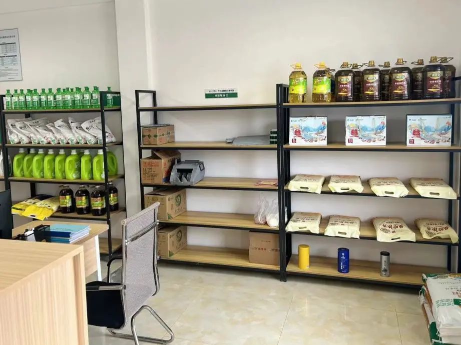 21e6d780-8b18-4f3a-8633-499cfdea4079 21e6d780-8b18-4f3a-8633-499cfdea4079