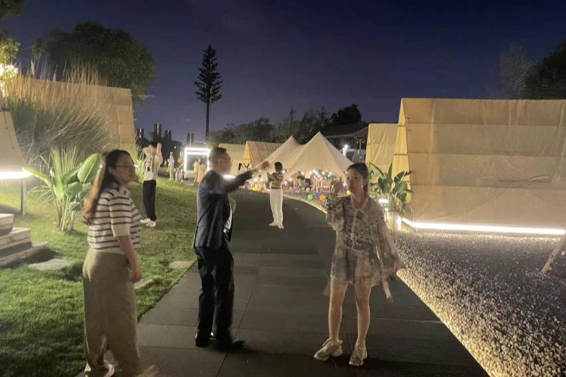 af01b5fa-6a27-43e7-bd26-113c1ebaba6b af01b5fa-6a27-43e7-bd26-113c1ebaba6b