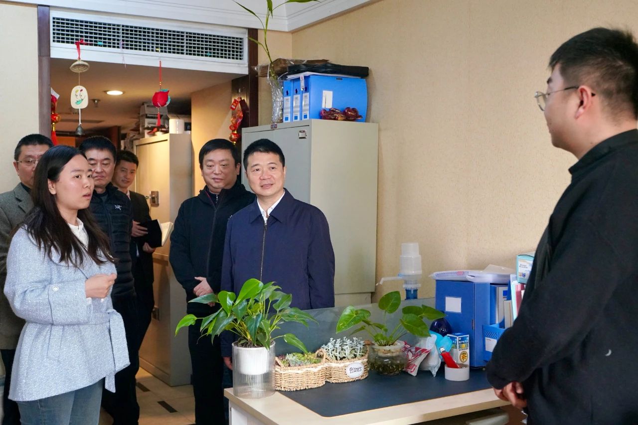 fad77cf9-8873-48f2-9d76-1b9c1c1092ca fad77cf9-8873-48f2-9d76-1b9c1c1092ca