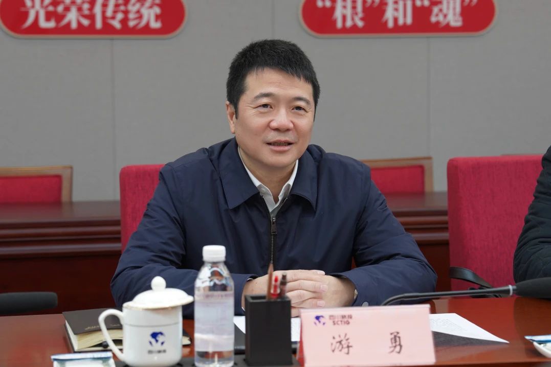 9e4461d9-d9d9-407b-bf4d-a80bc30aa996 9e4461d9-d9d9-407b-bf4d-a80bc30aa996