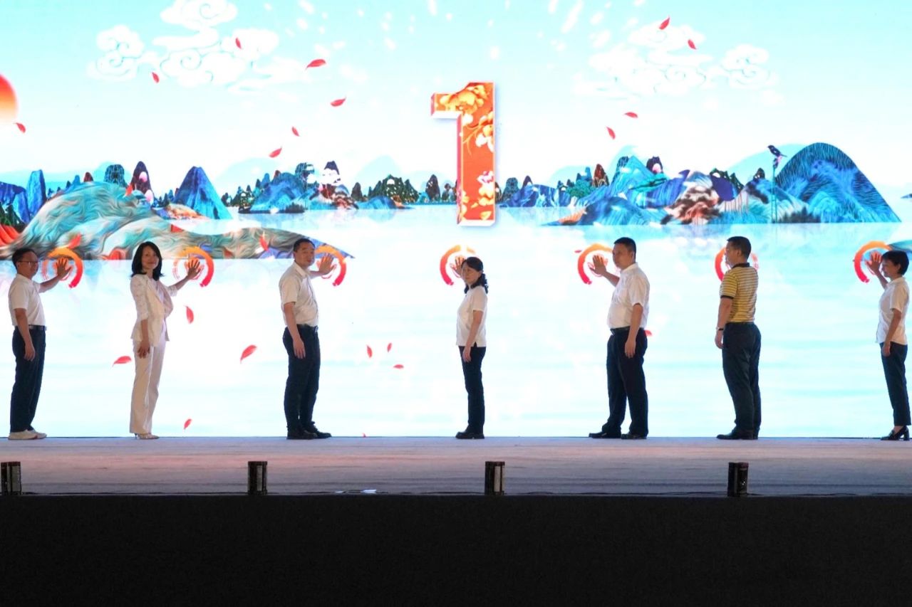 1eacfc34-3b35-4a4d-a39a-dcd36f25684f 1eacfc34-3b35-4a4d-a39a-dcd36f25684f