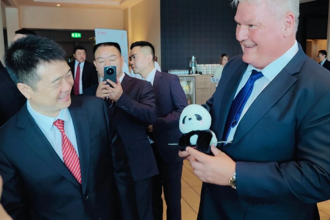 c751b8f1-e422-4237-937c-7bc8f95c3915 c751b8f1-e422-4237-937c-7bc8f95c3915