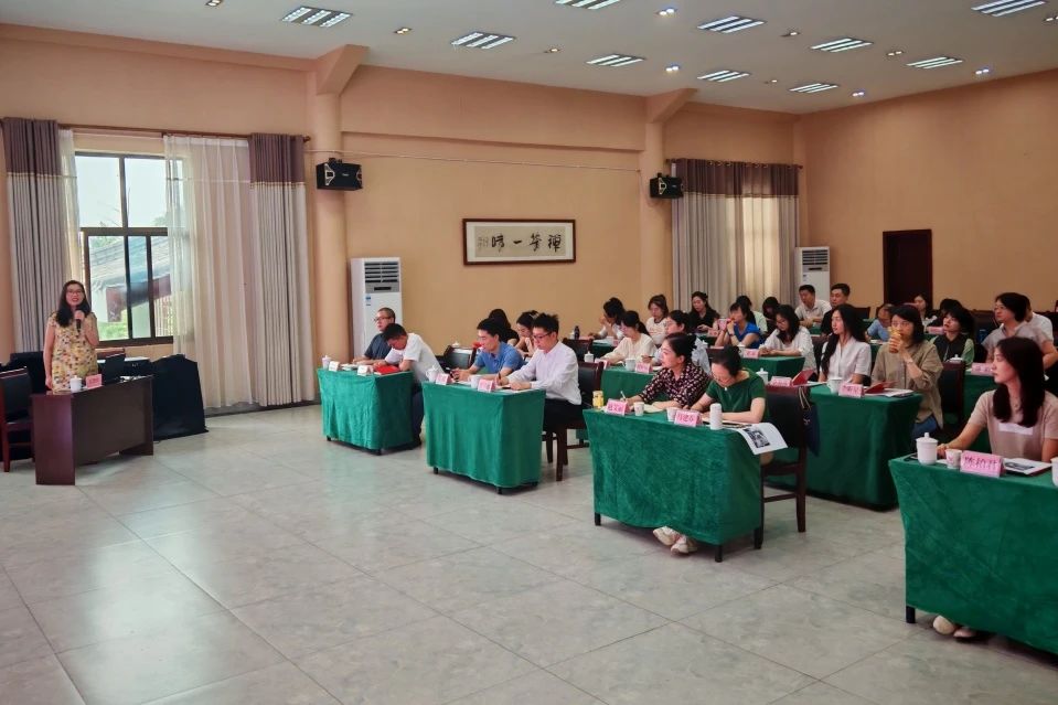 efb6a887-0ee1-4e28-b3c6-5266b4e35d5a efb6a887-0ee1-4e28-b3c6-5266b4e35d5a