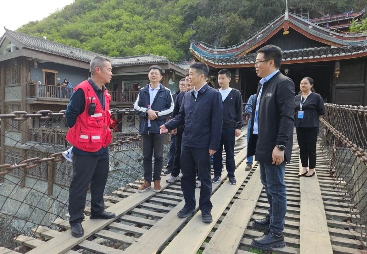 f8f79c74-bd6a-4518-8480-beec447f5dcf f8f79c74-bd6a-4518-8480-beec447f5dcf