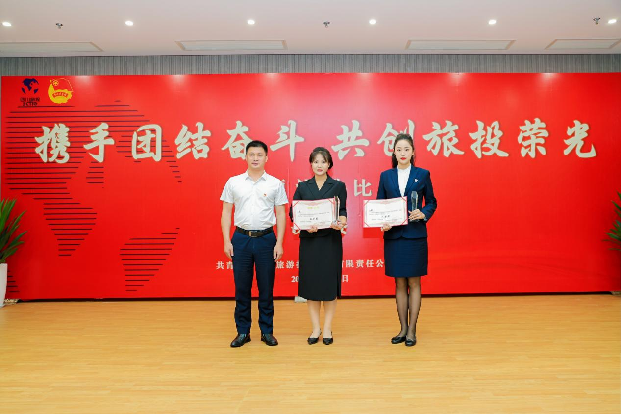 f2df63d9-3154-43ea-8c2b-96d66326d490 f2df63d9-3154-43ea-8c2b-96d66326d490